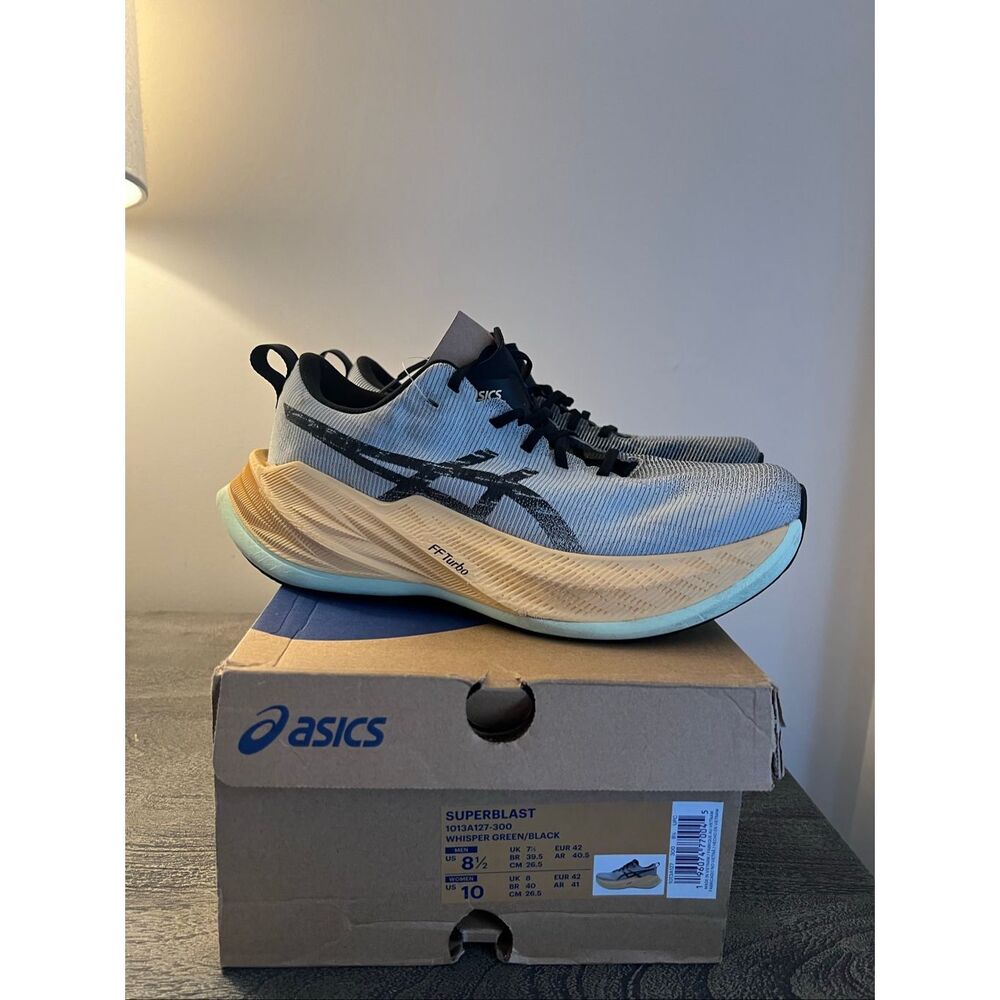 ASICS Superblast Whisper Green/Black Running Shoes – Men’s 8.5 / Women’s 10